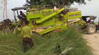 combine harvester machine Nahar Chhoti Nahar Mein fas gai hai [upl. by Isnan403]