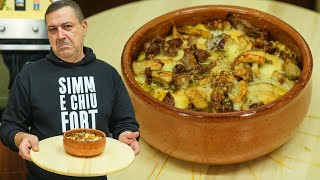 POLENTA SALSICCIA e FUNGHI al FORNO  La Ricetta FATTA in CASA [upl. by Sonstrom192]