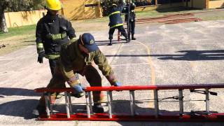 ENTRENAMIENTO ESCALERAS  BOMBEROS DE SOLANO [upl. by Zandt]