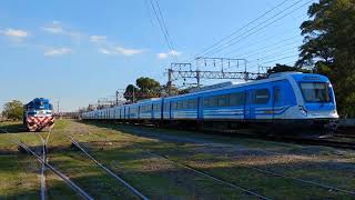 Cinco trenes eléctricos de la Línea Roca en dos minutos en Gerli [upl. by Lemmy730]