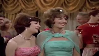 Laverne amp Shirley S01E01 The Society Party 💥 sitcom 💥 Full episode [upl. by Amles]