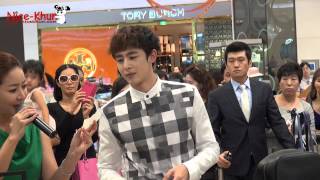 Fan cam140826 RosaK X Nichkhun collaboration showcase [upl. by Tnaryb]