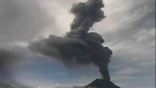 Tungurahua Volcano Ecuador erupting [upl. by Jessika]