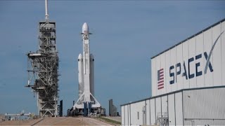 SpaceX veut lancer la fusée quotla plus puissante du mondequot [upl. by Higley64]