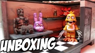 Five Nights at Freddys BACKSTAGE AND ENDOSKELETON CONSTRUCTION SET UNBOXINGREVIEW [upl. by Grete]