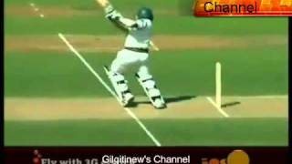 Pakistani Cricketer Azhar Ali Hits Pigeon with Cricket Ball 16th jan 2011 [upl. by Dew976]