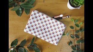 DIY Couture  apprenez à coudre une pochette en tissu avec une fermeture éclair [upl. by Ramor594]