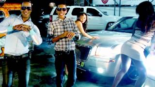 Wilo D New  Menea Tu Chapa Video Oficial [upl. by Cosma728]