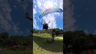 Pousando na rampa com vento forte parapentefloripa paragliding voodeparapente [upl. by Teilo]