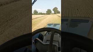 moissonneusebatteuse Claas lexion 8700 et tracteur John Deere 8310R [upl. by Odnumde]