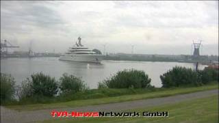 Plötzlich liegt da eine Super  Yacht im Hafen [upl. by Ravel]