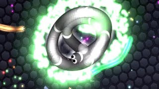 Slitherio HUNGRY GIANT SNAKE vs IMMORTAL SNAKES  Epic Slitherio Gameplay Slitherio Funny Moments [upl. by Lanford]