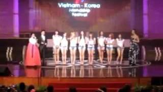 SNSD in vietnam GenieTalk HQ [upl. by Eillac370]