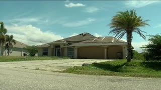 Residents fed up with squatters living in abandoned Cape Coral home [upl. by Heyde303]