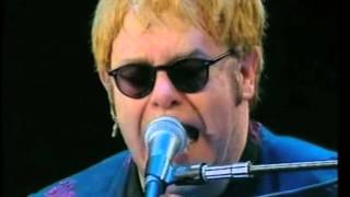 Elton John  Im Still Standing  Sydney 2002 [upl. by Siblee152]