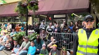 McMinnville UFO FEST parade Amazing [upl. by Meela705]