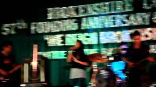 Apple Garcia Brokenshire College Battle of the bands 2011 [upl. by Hazeghi]