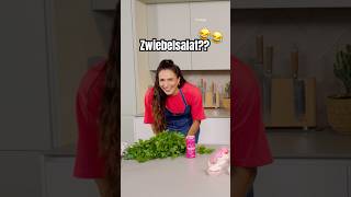 Was heißt jetzt Zwiebelsalat😂 sallyswelt zwiebelsalat lukaspodolski food fyp [upl. by Nimajeb]