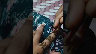 Titli wali mehndi dijain aasani se lgaye mehndi sikhe shorts short  youtubecom art [upl. by Hairacaz]