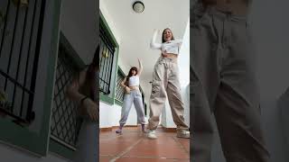 Baile viral tiktok 🔥 pasos prohibidos ⛔️ me agacho subo saco un pie lamin [upl. by Hayilaa]