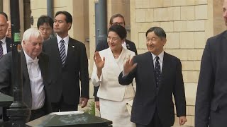 Crowds greet Japanese Emperor and Empress in Oxford  AFP [upl. by Ynnaffit]