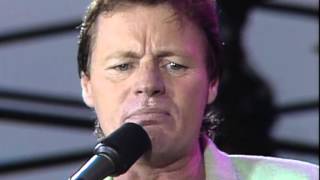 Delbert McClinton  Standing On Shaky Ground Live at Farm Aid 1985 [upl. by Kral]