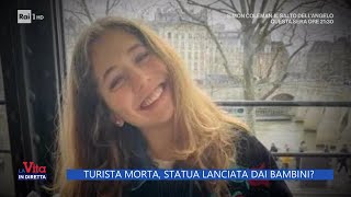 Turista morta statua lanciata dai bambini  La Vita in diretta  18092024 [upl. by Oza]