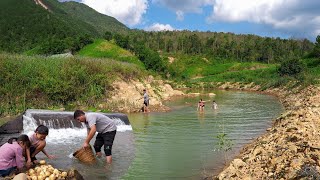 Harvesting Yams to Sell at Market Visiting Ponds to Catch Fish on the Hill  Family Farm [upl. by Wynne]