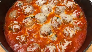 POLPETTE ALLA PIZZAIOLA di Betty e Marco  Ricetta facile e veloce [upl. by Cirenoj441]