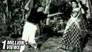 Tamil Classic Romantic Song  Maalaiyum Iravum  Paasam [upl. by Thomasin546]