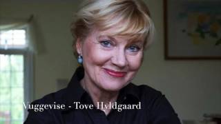 Vuggevise  Tove Hyldgaard [upl. by Adlin285]