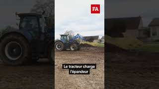 « J’attelle et dételle mon épandeur sans descendre de mon tracteur » farming agriculture tractor [upl. by Robertson67]