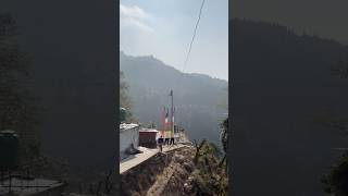 Hme Toh Sans He Yahi Pe Aati Hai😍🥳  Hill Station  Traveling Video  travel  shortvideo [upl. by Llerdnod837]