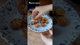 Mini cream sandwich biscuits nazneenanjum youtubepartner youtubeshorts sandwichbiscuit [upl. by Hehre]