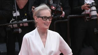 Ouverture de Cannes Meryl Streep Palme d’or d’honneur monte les marches  AFP Images [upl. by Allecsirp]