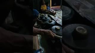 Musik Tradisional Kenong Dayak Kalimantan Tokanong monampak dayak siang ujan labat [upl. by Arliene]