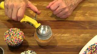 How to use an ice cream scoop to frost and bake cupcakes [upl. by Leinad]