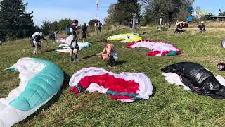 Paragleiter auf dem Gaisberg bei Salzburg [upl. by Esyle]