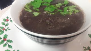 Frijoles negro Cubano olla presiónReceta facil [upl. by Yirinec]