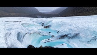 Marcher sur le glacier des Ecoulaies [upl. by Alhsa]