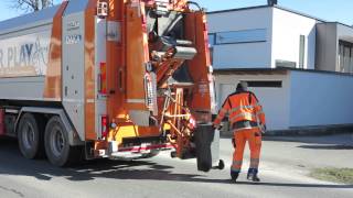 Neue Müllabfuhr Technik in der Marktgemeinde St Johann in Tirol [upl. by Iras83]