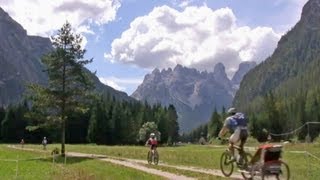 Der Lange Weg der Dolomiten  The Long Trail of the Dolomites [upl. by Suriaj]