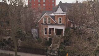 Take a tour of one of Chicagos oldest houses with its stubborn steward [upl. by Enovi]