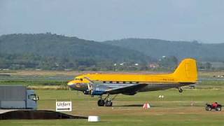 DC3 Short field landing [upl. by Melodie733]