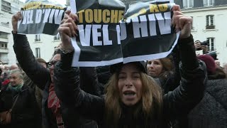 Un rassemblement de LFI contre lantisémitisme perturbé par des manifestants  AFP Images [upl. by Gilmore]