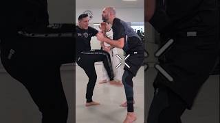 ➡️ Reale Selbstverteidigung 💥durch kravmaga 👉 Weltmeister im kickboxen stellt vor 👏 kampfsport 💥 [upl. by Leiva774]