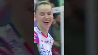 INCREDIBILE ALZATA DA TERRA DI CATERINA BOSETTI 😍 bagher challenge volley seriea volleyball [upl. by Batty76]