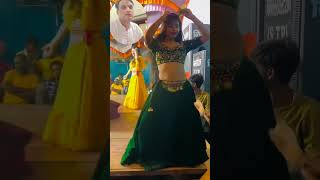 Jhakora mare jhulani saari lahraye dance music hindisong song trending trendingshorts viarl [upl. by Ventre]