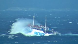 TRAGHETTO CONTROVENTO ferry upwind during a sea storm [upl. by Lisabet841]