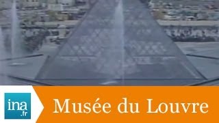 Visite guidée du Musée du Louvre  Archive INA [upl. by Pinchas]